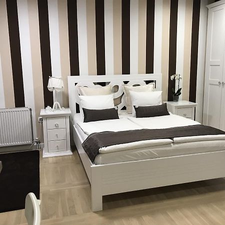 Lux New White Apartment Novi Sad Exterior photo